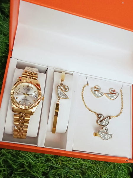 Empress Time With Bracelet Set