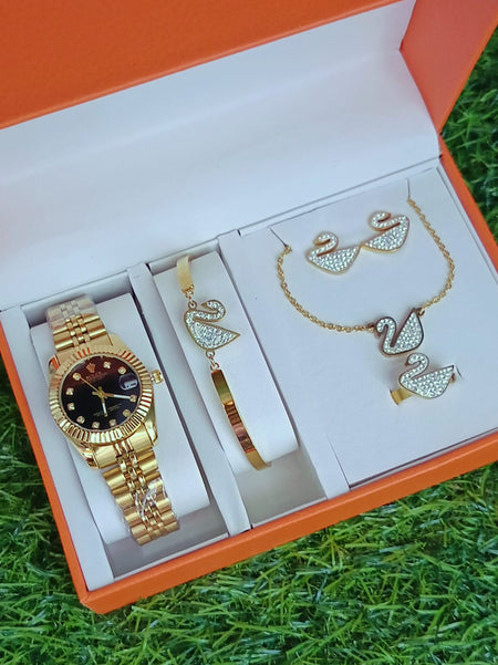 Empress Time With Bracelet Set
